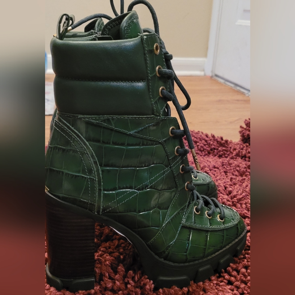 Brand new without box Michael Kors boots - Picture 2 of 5